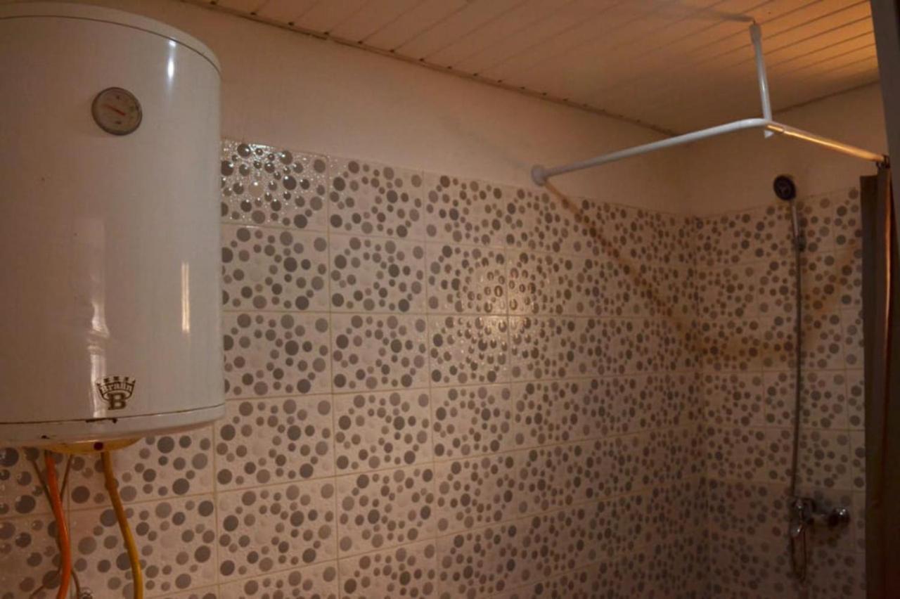 Fully Aircondition 3Bed Villa- A C- Wifi- Hotwater Freetown Kültér fotó